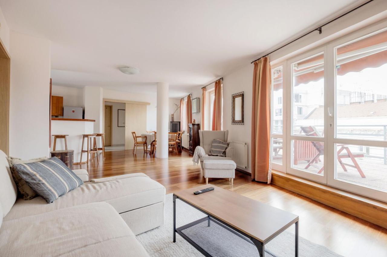 Bright And Spacious Penthouse W/ Terrace & Parking Budapeşte Dış mekan fotoğraf