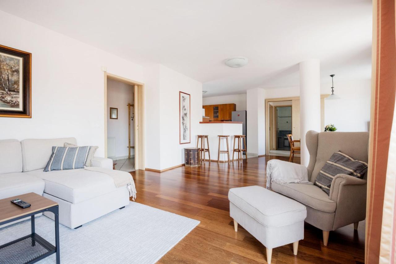 Bright And Spacious Penthouse W/ Terrace & Parking Budapeşte Dış mekan fotoğraf